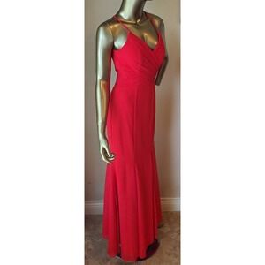 Azazie Red Formal Dress Size 2 Prom.‎ Absolutely Gorgeous! Sleeveless, NWOT